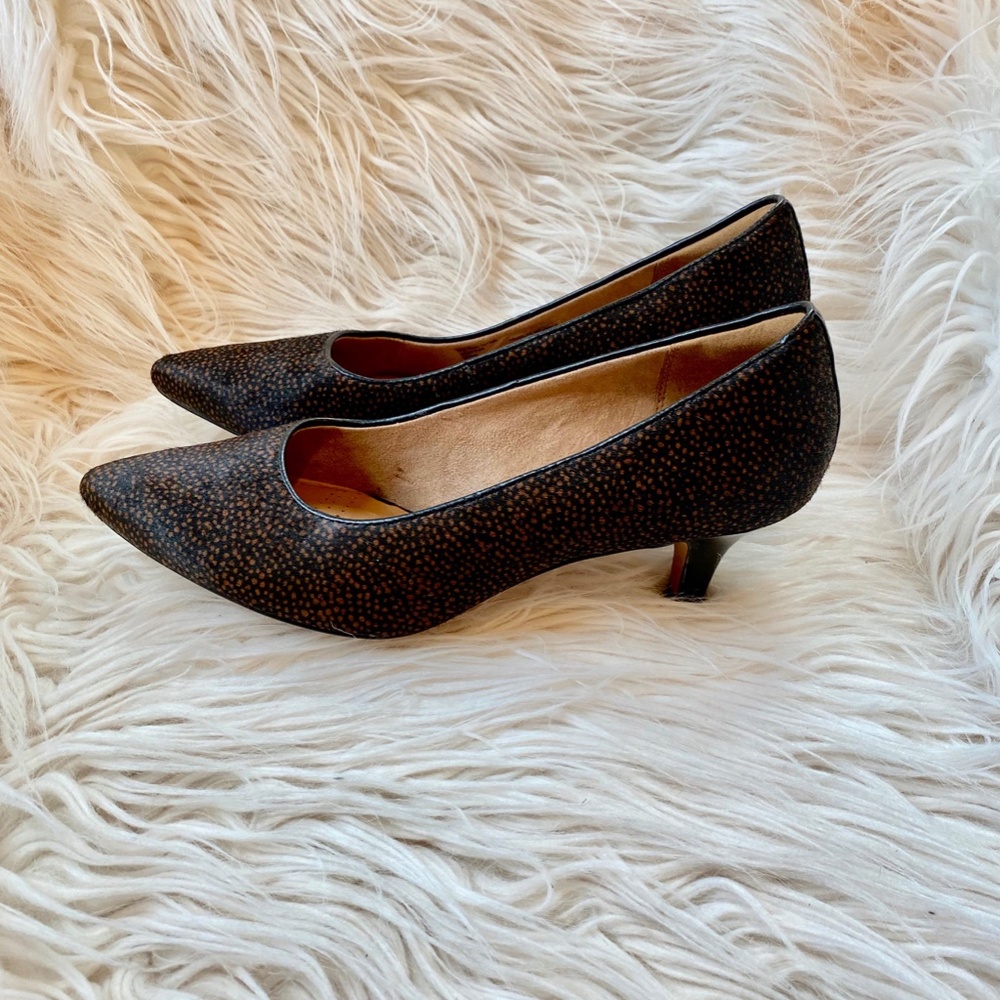 Clarks Artisan Sage Cooper Calf Hair Heels Sz 8 - Picture 3 of 11